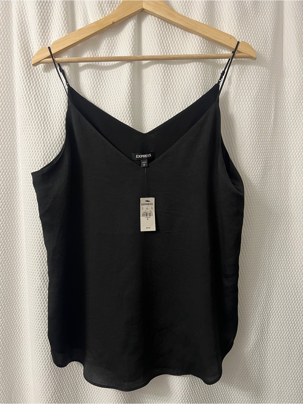 Express NWT Women's Black V-Neck Camisole Adjustable Straps- Size Medium